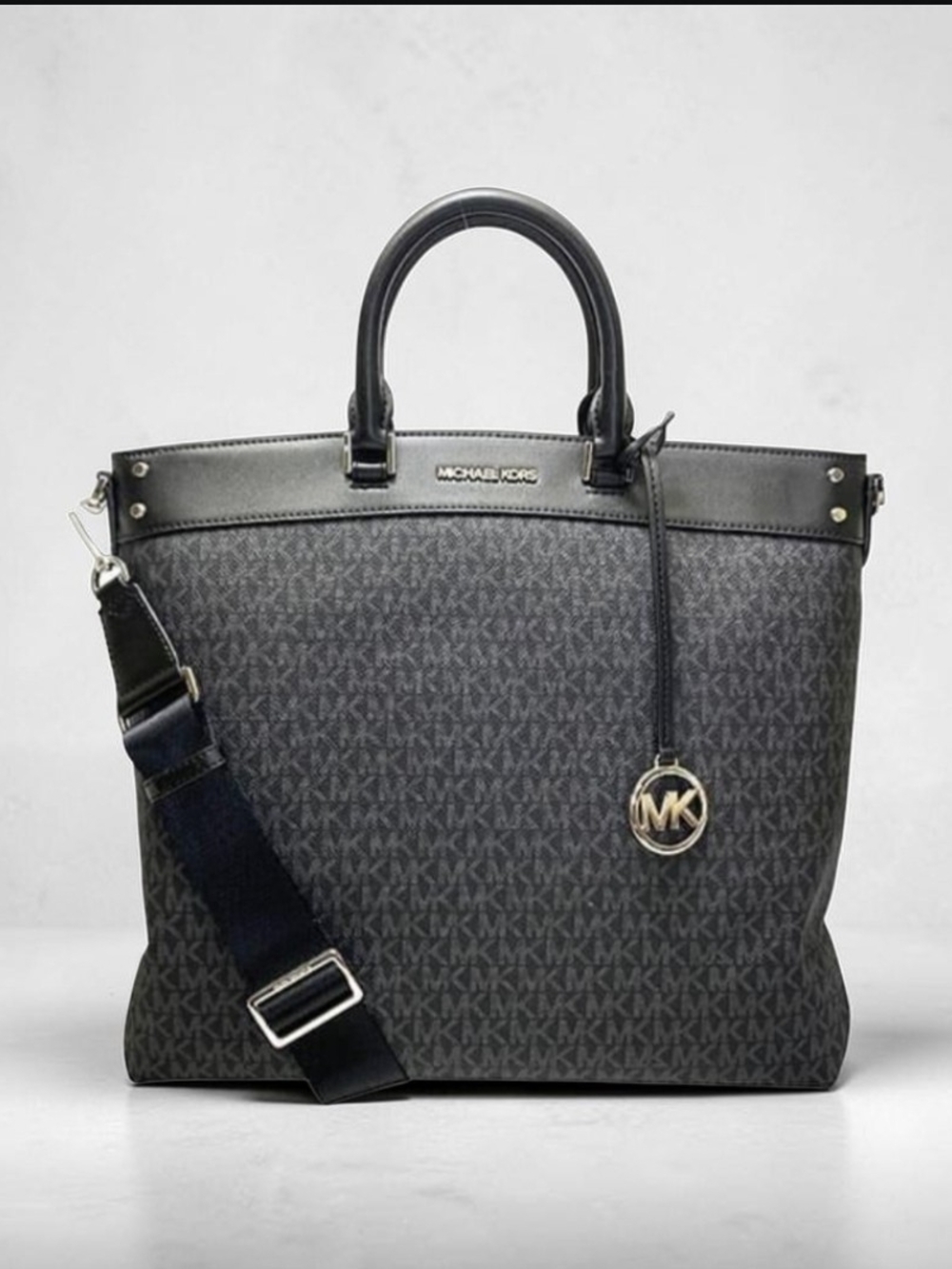 Michael Kors Travel Large North/South Logo Tote Crossbody. NWOT
